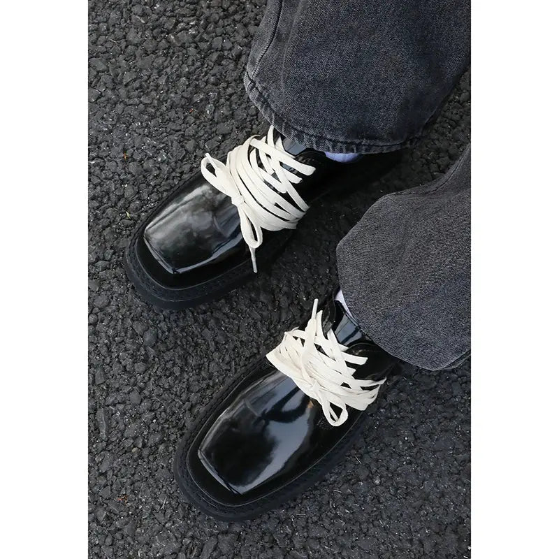 Shoes leather lacets wavyvinyl