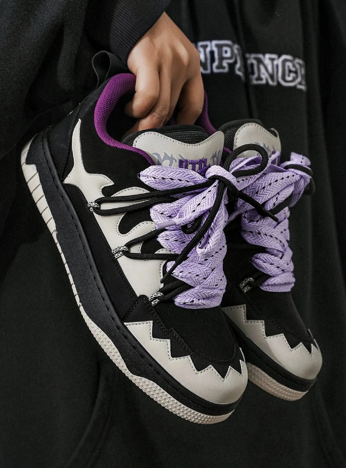 Sneakers Little Monster wavyvinyl