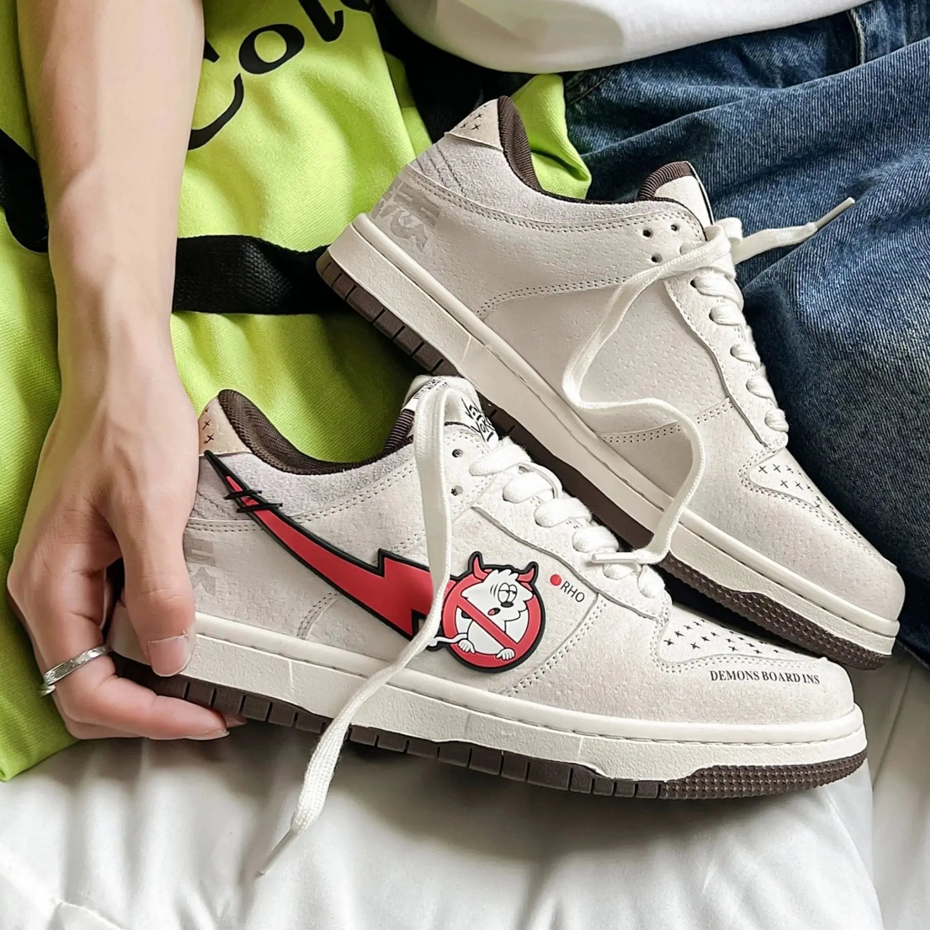 Sneakers Demons wavyvinyl